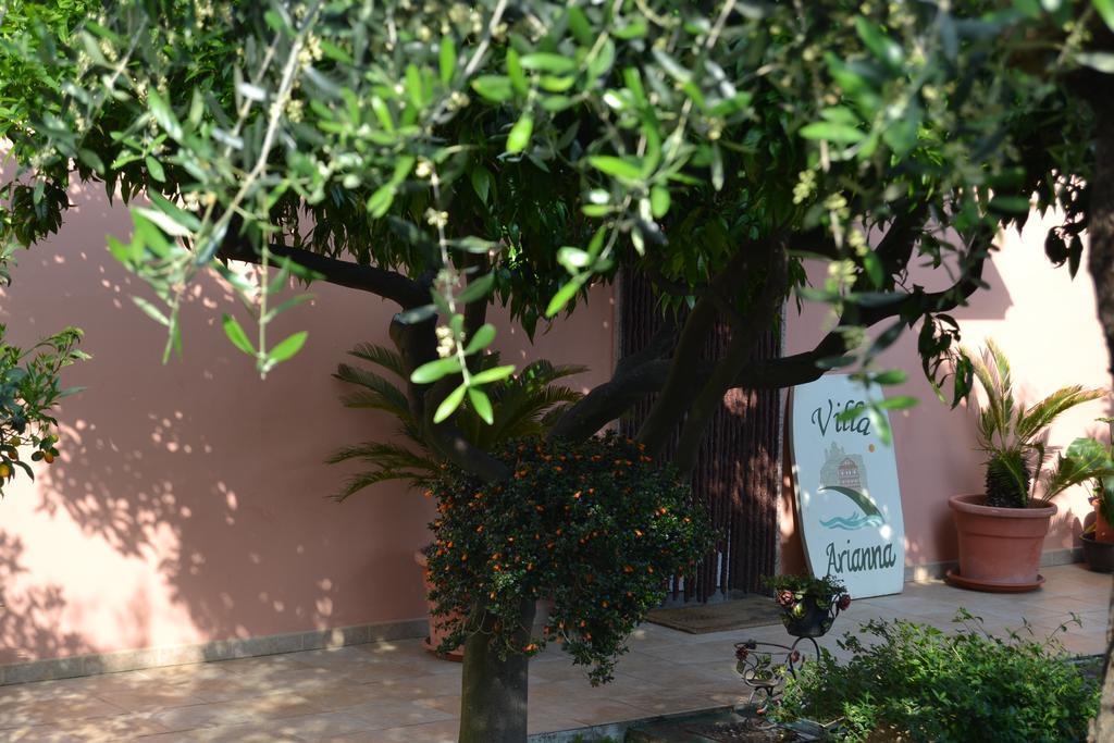 Azienda Agrituristica Villa Arianna Imperia Exterior photo